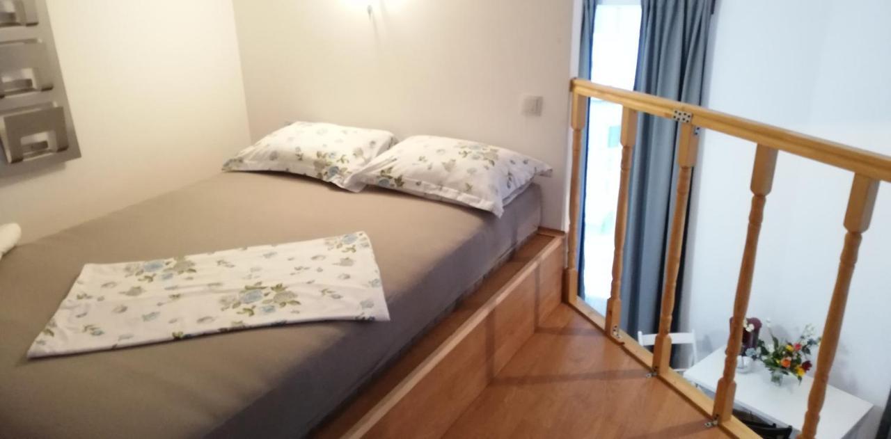 Piata Amzei Nr.1 Apartament *